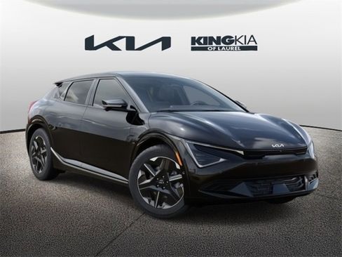 New 2025 Kia EV6 Wind image 9