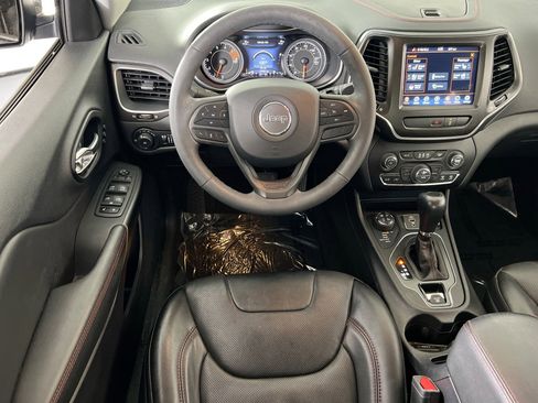 Used 2022 Jeep Cherokee Trailhawk w/ Premium Leather Package image 21