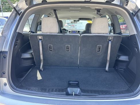 Used 2020 Honda Pilot LX image 8