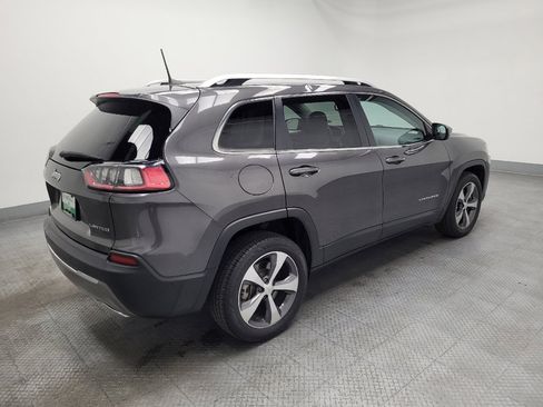 Used 2019 Jeep Cherokee Limited w/ Luxury Group image 10