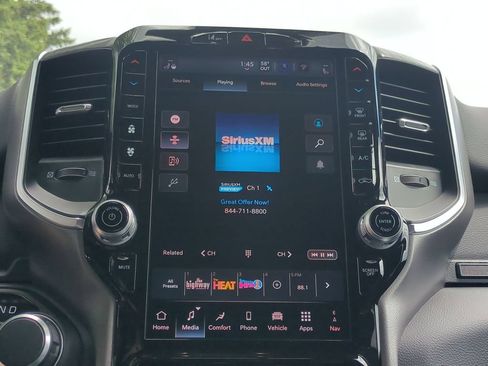 New 2026 RAM 1500 4x4 Crew Cab image 22
