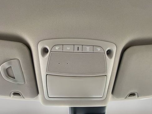 Used 2019 Nissan Rogue S image 26