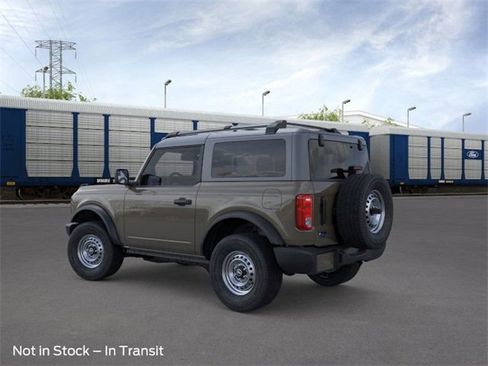 New 2025 Ford Bronco Base image 4