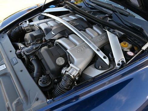 Used 2005 Aston Martin DB9 Coupe RWD image 17