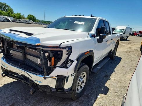 Used 2024 GMC Sierra 3500 Pro w/ Convenience Package AWD/4WD image 2