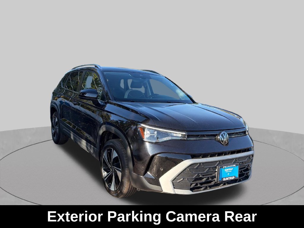 Used 2025 Volkswagen Taos SE AWD/4WD image 8