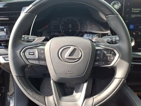 Certified 2024 Lexus RX 350 Premium w/ Accessory Package (Z1) image 19