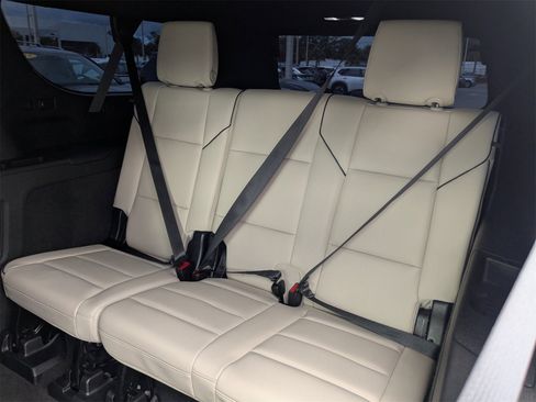 Used 2023 Cadillac Escalade ESV Sport w/ Touring Package image 13