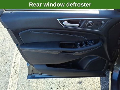 Used 2019 Ford Edge Titanium w/ Equipment Group 301A image 23