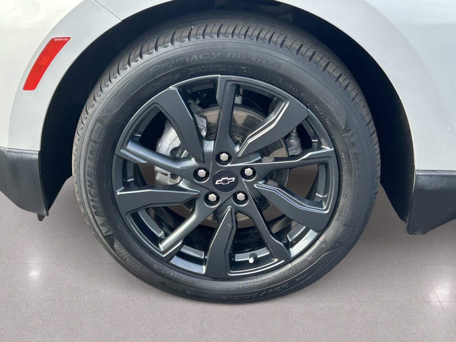 Used 2022 Chevrolet Equinox RS w/ RS Leather Package FWD image 11