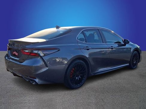 Used 2023 Toyota Camry SE FWD image 4