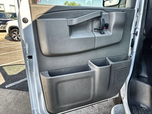 Used 2023 Chevrolet Express 2500 w/ Driver Convenience Package image 19