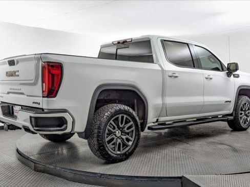 Used 2021 GMC Sierra 1500 AT4 w/ AT4 Value Package AWD/4WD image 8