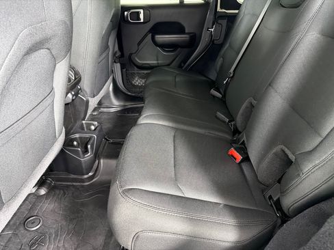 Used 2020 Jeep Wrangler Unlimited Sport S AWD/4WD image 18