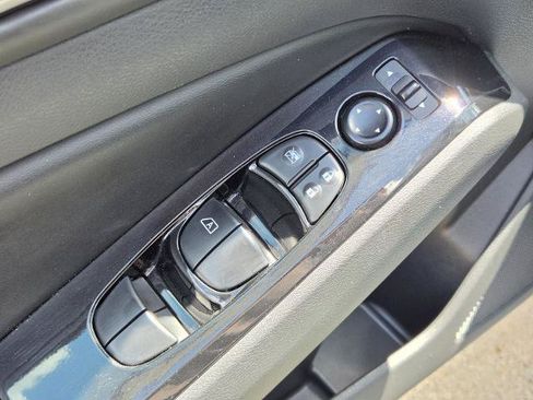 Certified 2024 Nissan Altima 2.5 SR FWD image 30