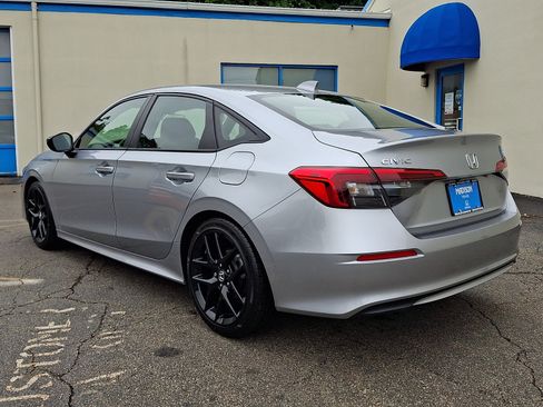 Used 2023 Honda Civic Sport image 6