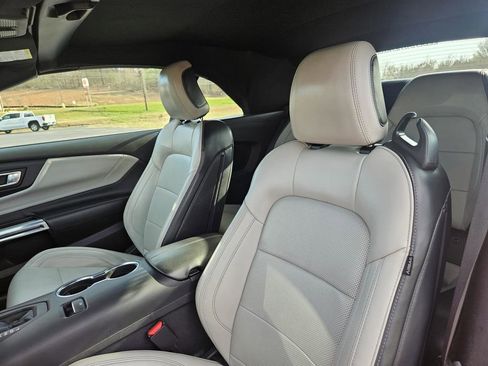 Used 2024 Ford Mustang Premium image 11