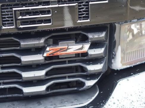 Used 2021 Chevrolet Silverado 1500 Custom Trail Boss w/ Safety Confidence Package image 9