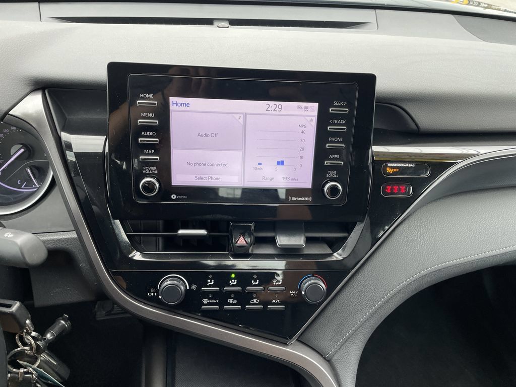 Used 2021 Toyota Camry LE w/ Cold Weather Package FWD image 18