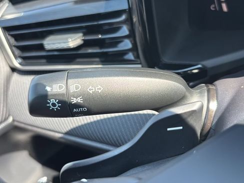 Used 2025 Toyota Camry SE FWD image 22