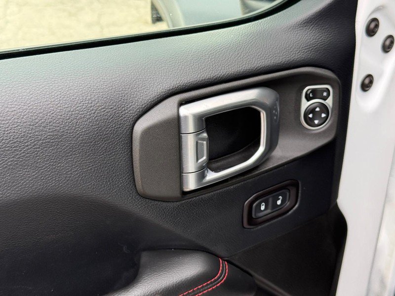 Used 2018 Jeep Wrangler Unlimited Rubicon AWD/4WD image 18
