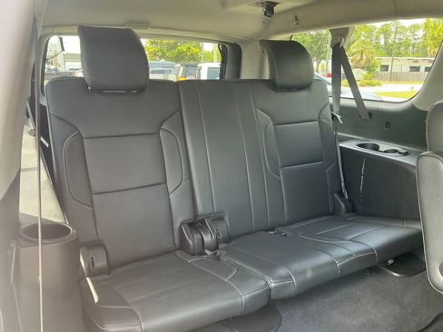 Used 2020 GMC Yukon XL SLT AWD/4WD image 18