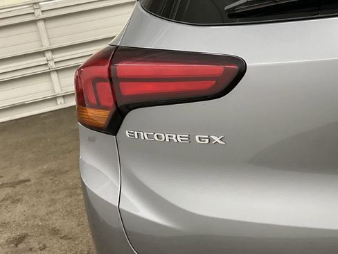 Used 2025 Buick Encore GX Preferred image 10