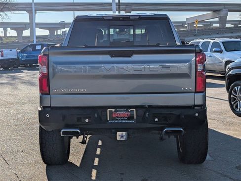 Used 2019 Chevrolet Silverado 1500 LTZ w/ LTZ Premium Package image 5