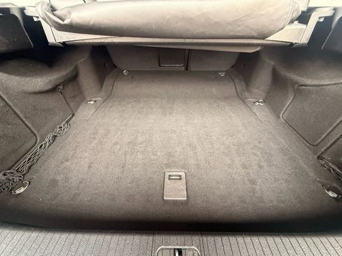 Used 2014 Mercedes-Benz E 350 4MATIC Sedan image 20