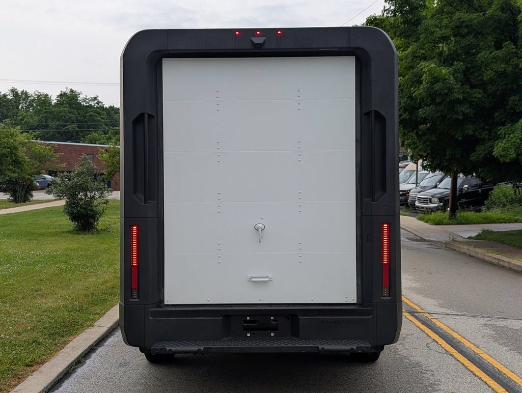 Used 2024 Chevrolet Brightdrop 600 w/ Commercial Equipment Package AWD/4WD image 6