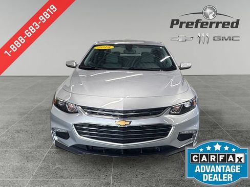 Used 2018 Chevrolet Malibu LT FWD image 12