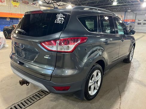 Used 2016 Ford Escape SE w/ Cargo Utility Package AWD/4WD image 3