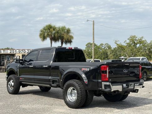 Used 2024 Ford F350 Lariat w/ Lariat Ultimate Package AWD/4WD image 4