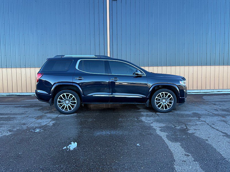 Used 2021 GMC Acadia Denali w/ LPO, Floor Liner Package AWD/4WD image 3