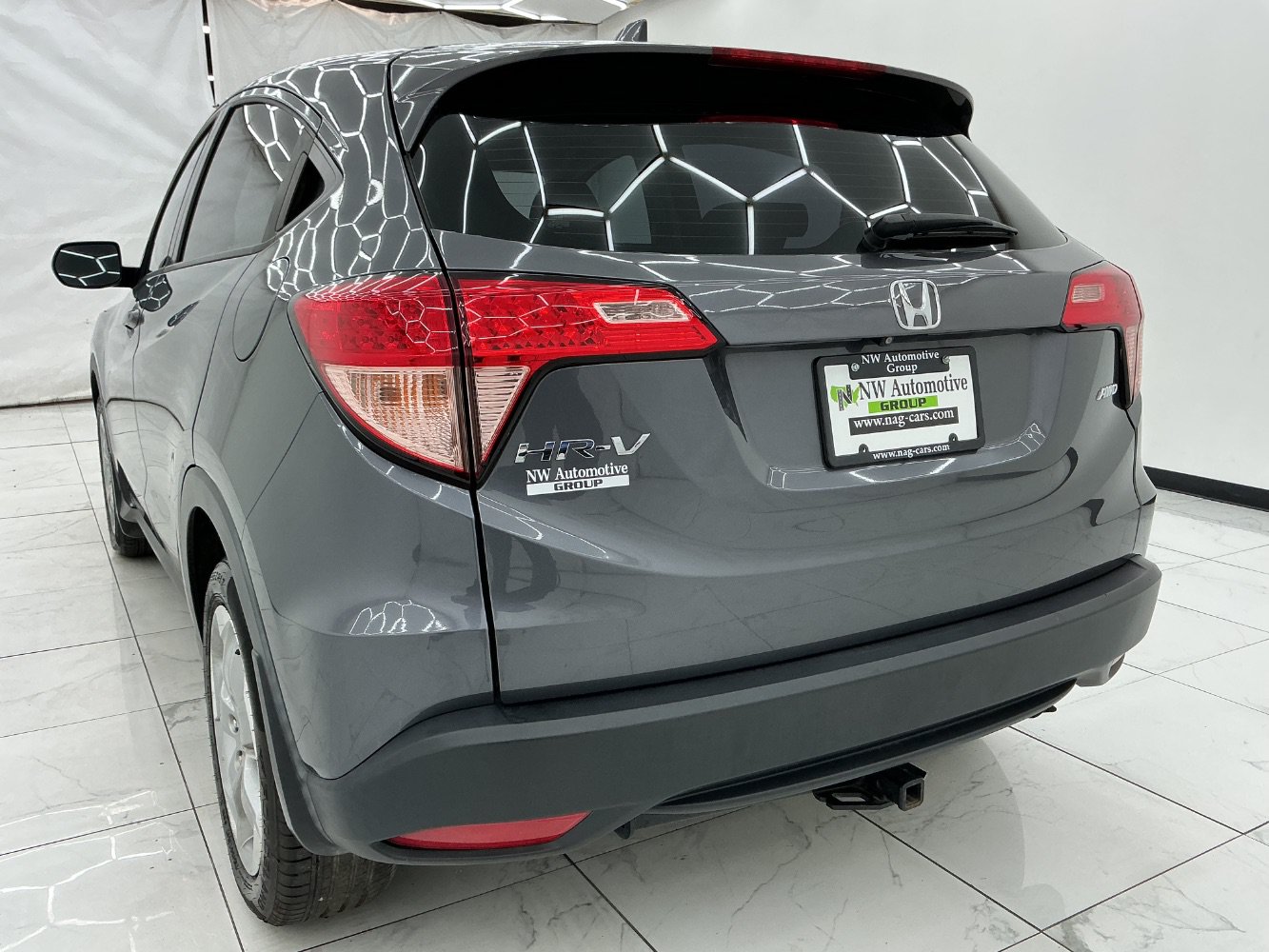 Used 2018 Honda HR-V LX image 9