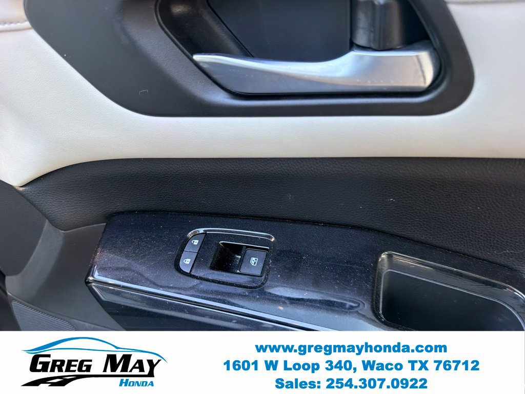 Used 2022 Nissan Pathfinder SV FWD image 29