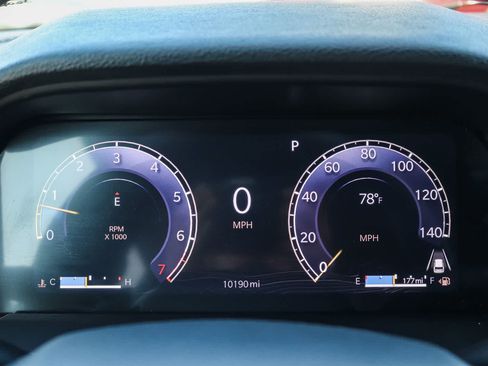 Used 2025 Jeep Grand Cherokee Laredo X RWD image 24