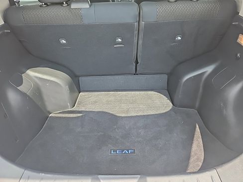 Used 2013 Nissan Leaf S image 21