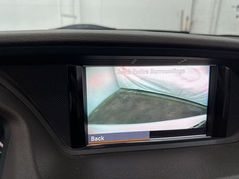 Used 2011 Mercedes-Benz E 550 Cabriolet image 18