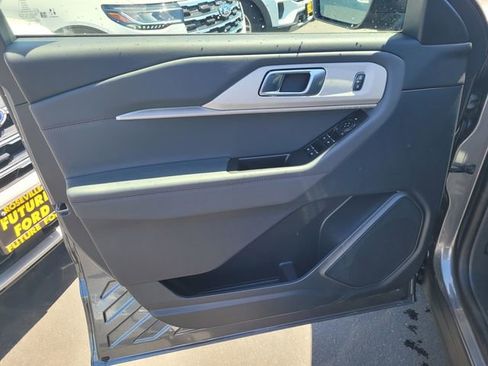 New 2026 Ford Explorer Active AWD/4WD image 8