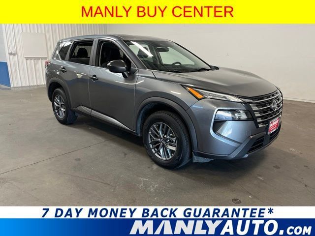 Used 2024 Nissan Rogue S FWD image 1