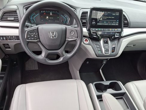 Used 2023 Honda Odyssey EX-L image 10