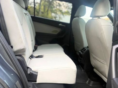 Used 2021 Volkswagen Tiguan SE R-Line w/ 3rd Row Seat Package AWD/4WD image 19