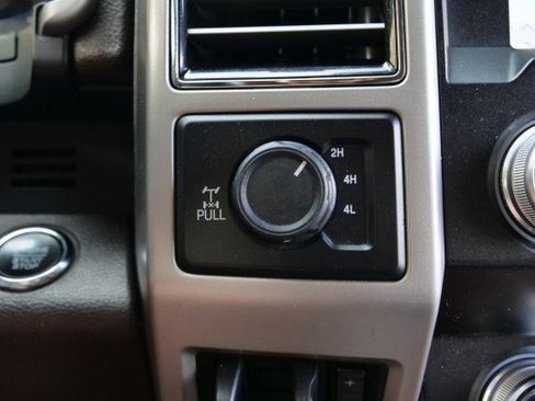 Used 2020 Ford F250 King Ranch w/ FX4 Off-Road Package image 15