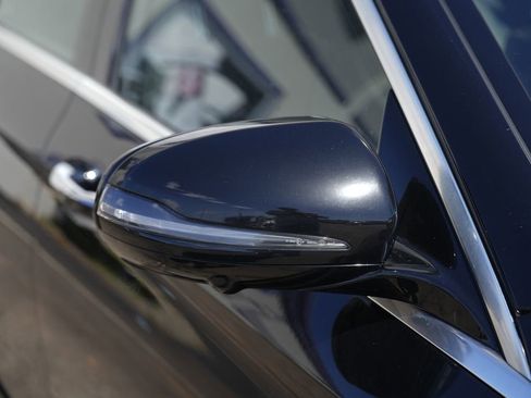 Used 2020 Mercedes-Benz E 350 4MATIC Sedan image 11