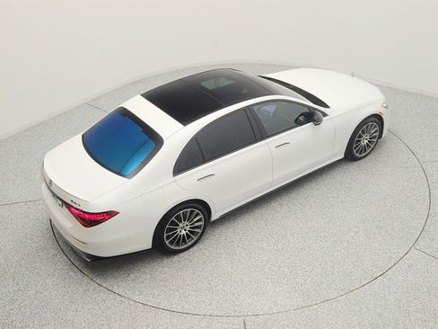 Used 2025 Mercedes-Benz S 580 4MATIC Sedan image 26