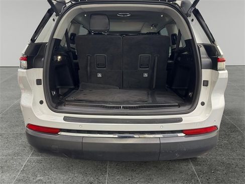 Used 2023 Jeep Grand Cherokee L Limited image 15