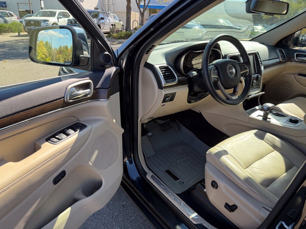 Used 2015 Jeep Grand Cherokee Limited AWD/4WD image 11