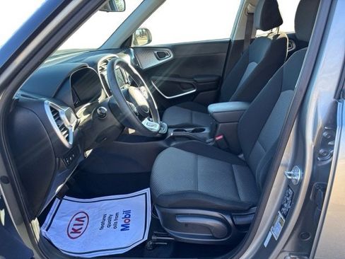 Certified 2024 Kia Soul LX w/ Option Group 015 image 10