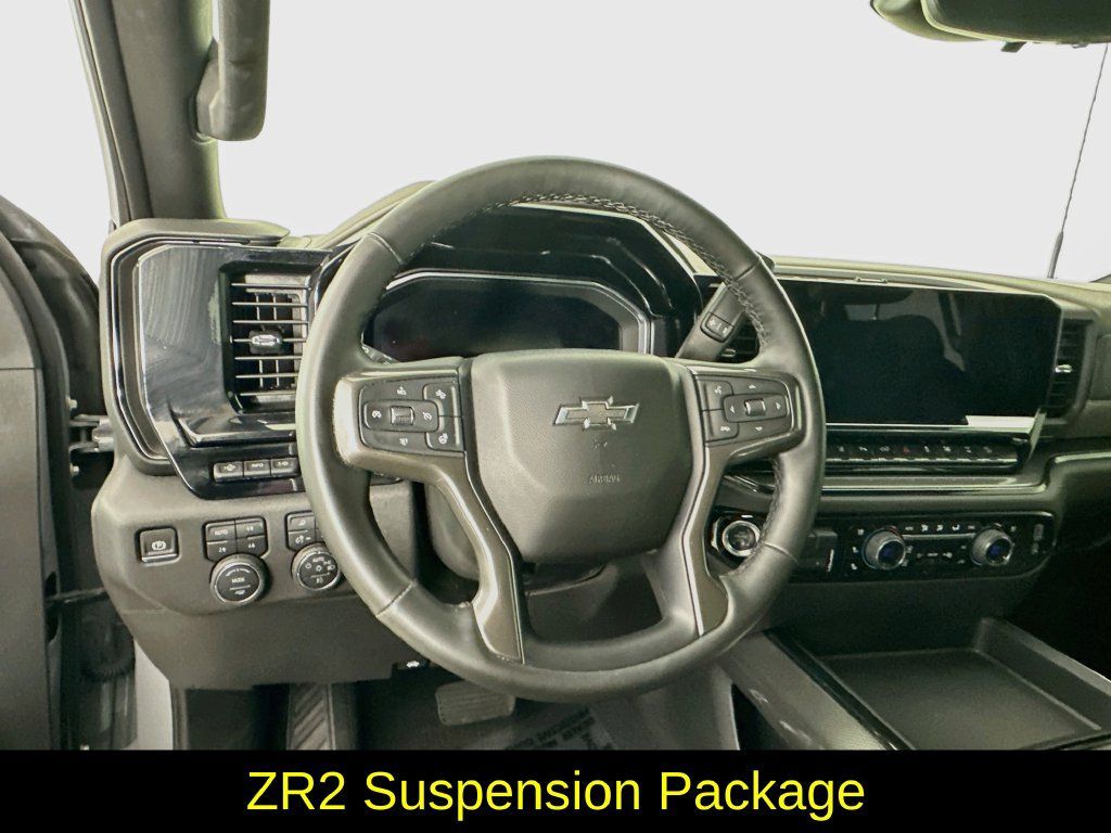 Used 2025 Chevrolet Silverado 2500 ZR2 AWD/4WD image 16